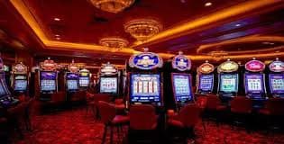 Aristocrat slot game interface on a mobile phone in the Philippines